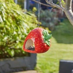Smart Garden Strawberry Fly-Through Feeder